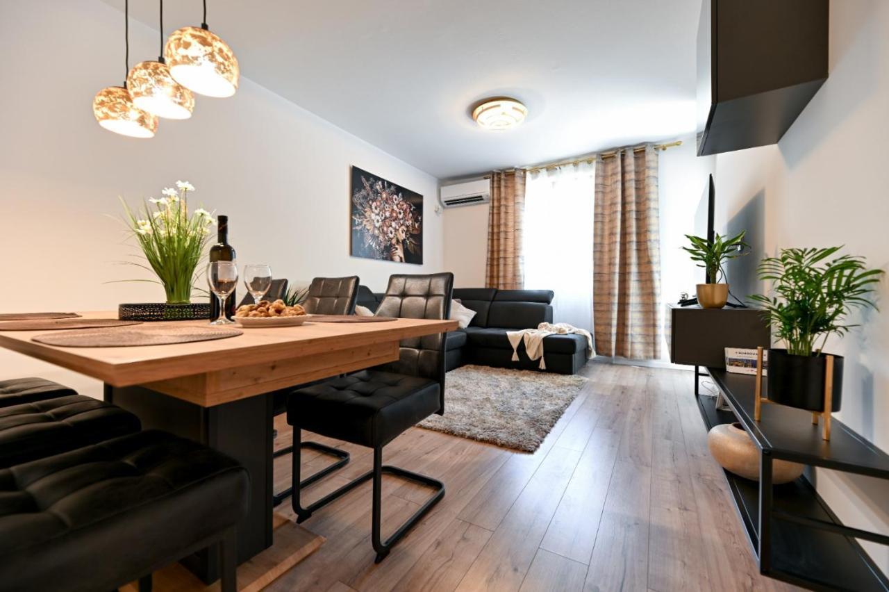 Newly Renovated Apartment Luce ซาดาร์ ภายนอก รูปภาพ